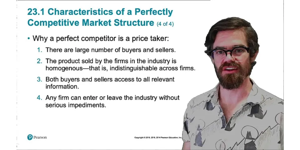What are the characteristics of a perfectly competitive industry?